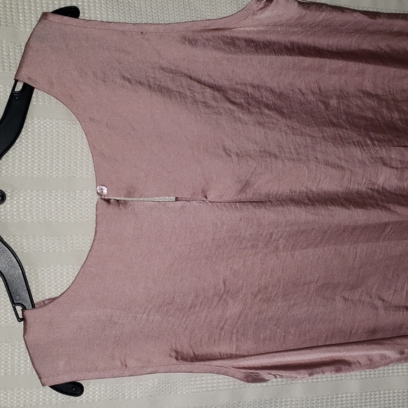 Lot of 2 Women's Large Sleeveless Top From Violet & Claire and Misia - Picture 6 of 12